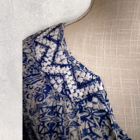 Lucky Brand | EUC Women’s Print Cotton Peasant Top Embroidered Detail Size S - Picture 6 of 11